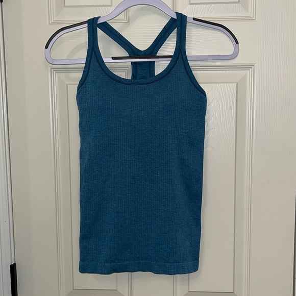 lululemon athletica Tops - Lululemon Ebb To Street Tank